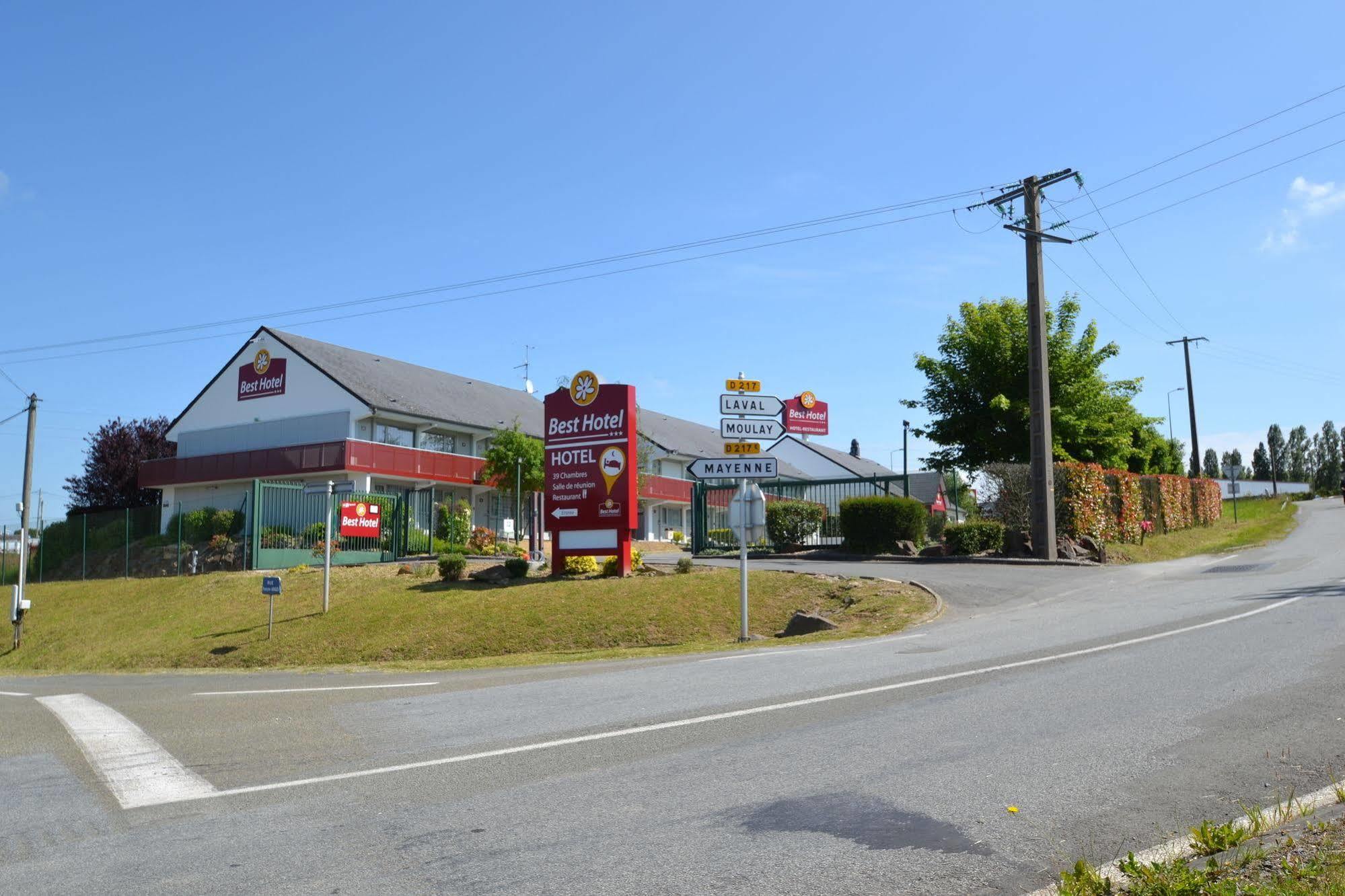 Brit Hotel Mayenne Zewnętrze zdjęcie