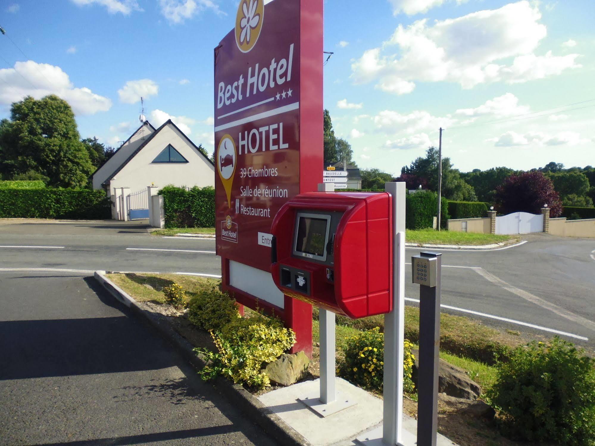 Brit Hotel Mayenne Zewnętrze zdjęcie